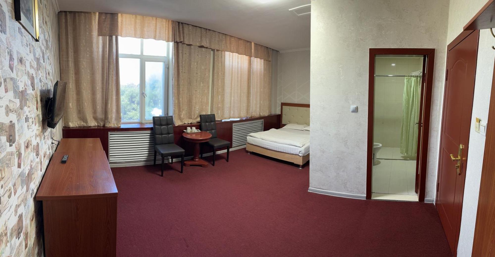 אלמטי Zolotoi Drakon Hotel מראה חיצוני תמונה